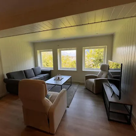 The Simple In سترين